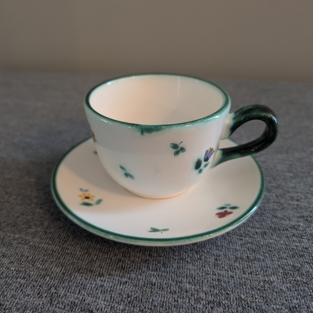 Gmundner Keramik Scattered Flowers/Streublumen Cup & Saucer, VG